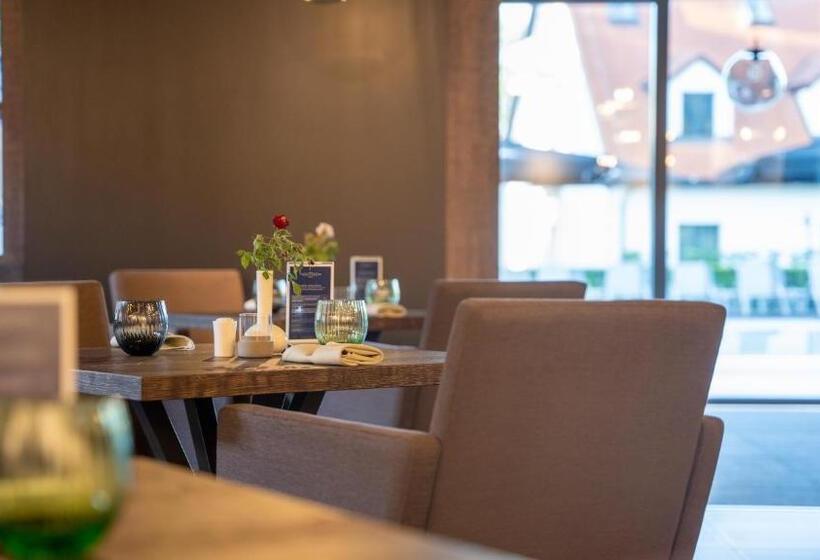 ホテル Hraniční Zámeček