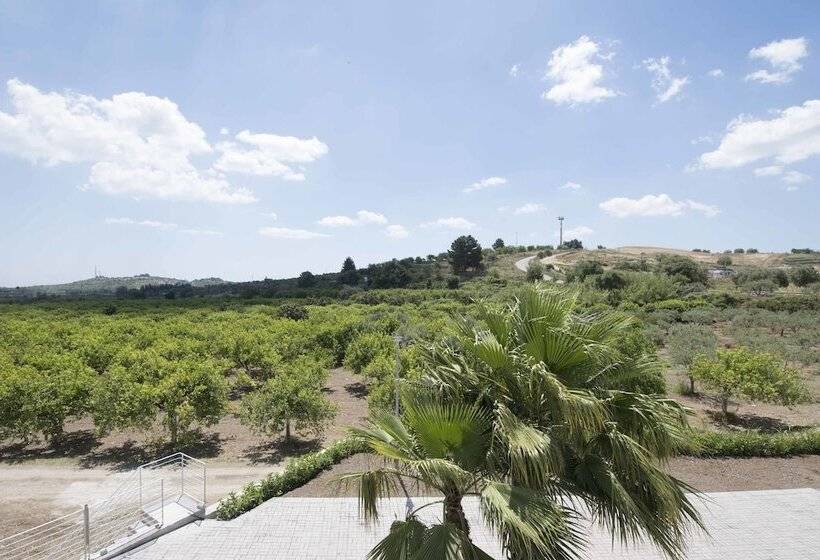 هتل Villa Landolina