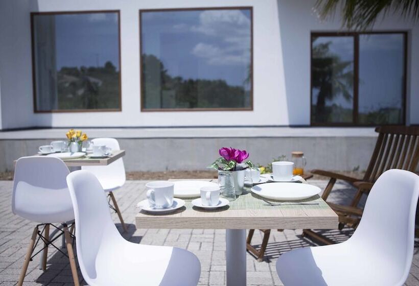 هتل Villa Landolina