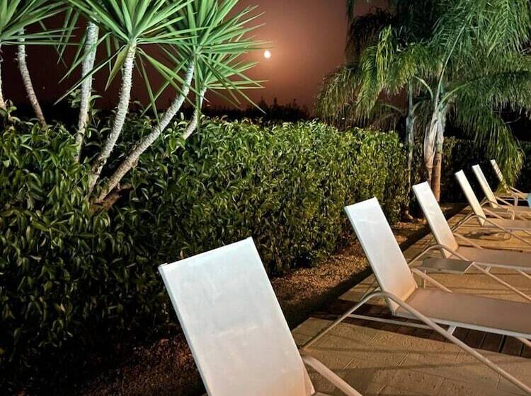 هتل Villa Landolina