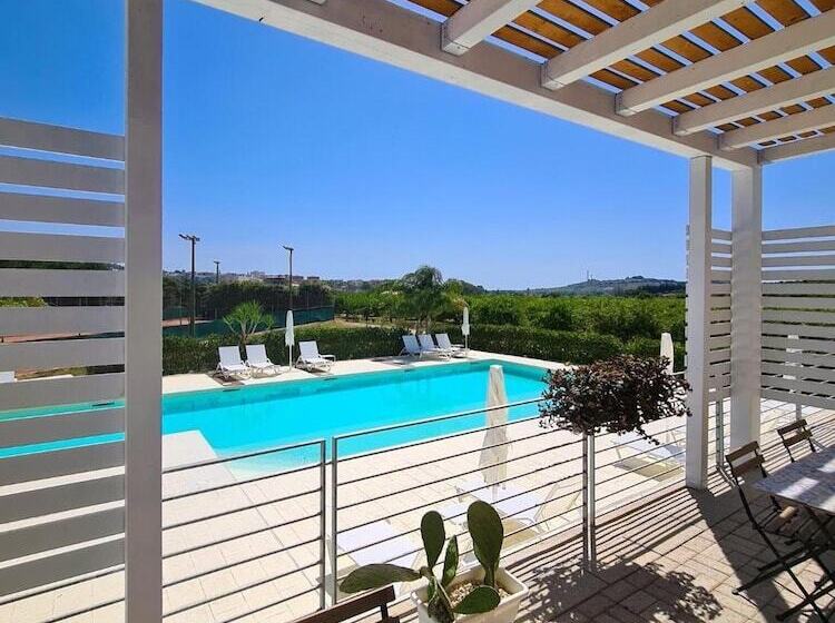 هتل Villa Landolina