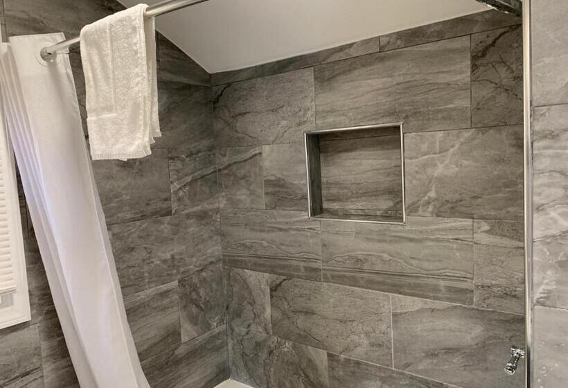 Penn Lodge Hotel & Suites Philadelphia   Bensalem