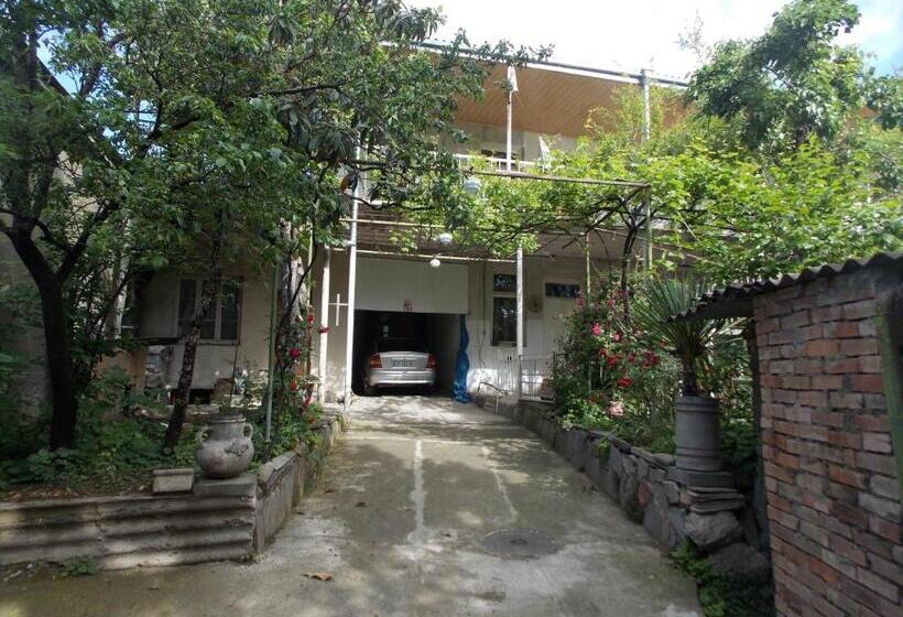 پانسیون Babibu