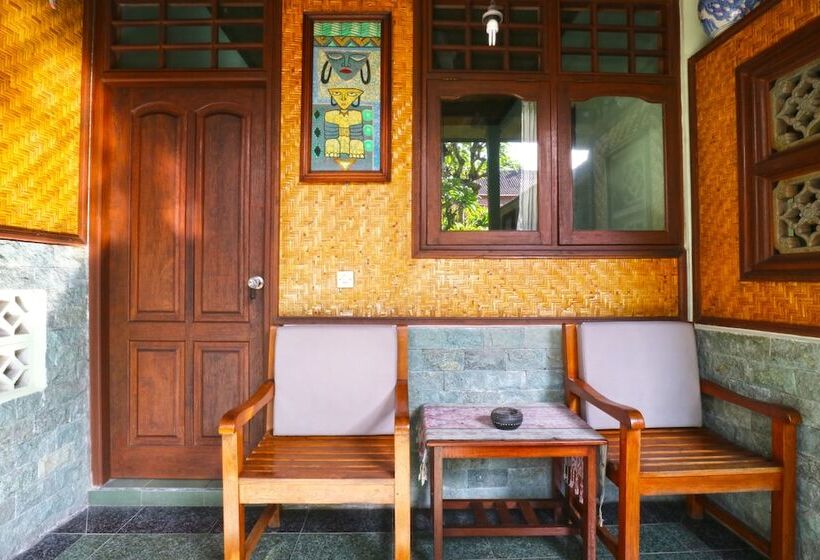 膳宿费 Bamboo Inn Kuta