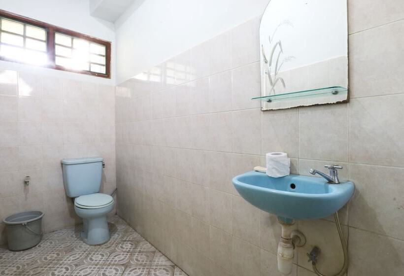 膳宿费 Bamboo Inn Kuta