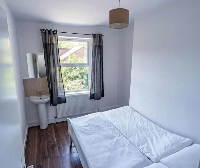 Пансион Eastend Beds