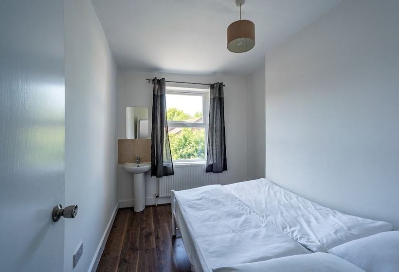 Пансион Eastend Beds