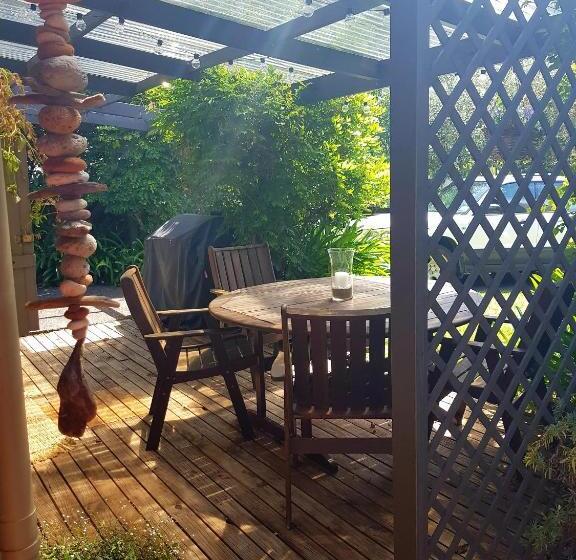 פנסיון Estuary Retreat Whangamata