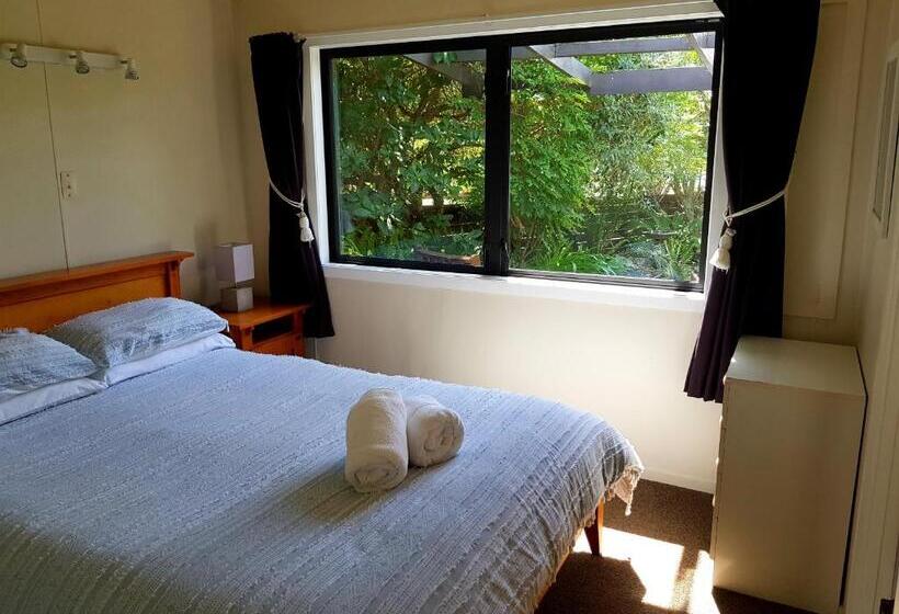 פנסיון Estuary Retreat Whangamata