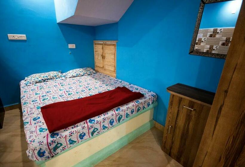 פנסיון Godwill Casa Varca