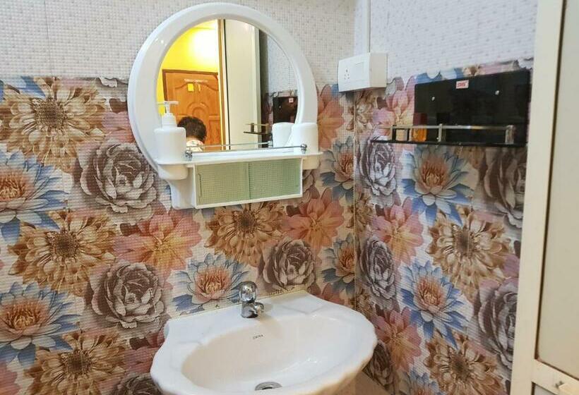 פנסיון Godwill Casa Varca