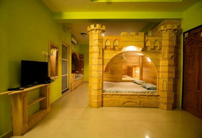 פנסיון Godwill Casa Varca