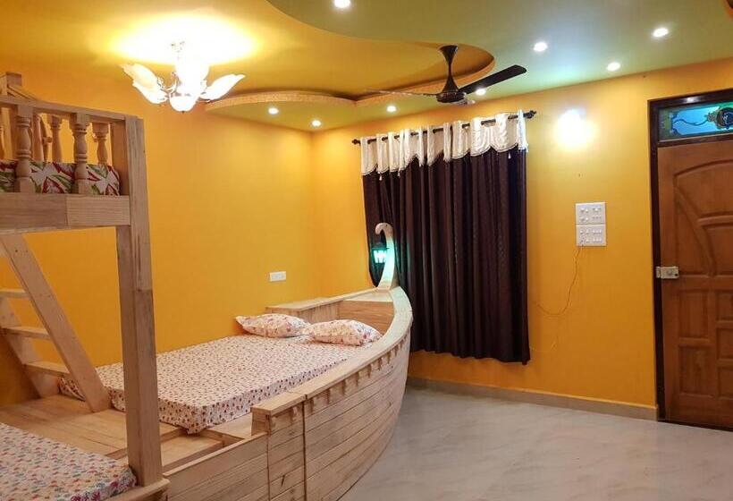 פנסיון Godwill Casa Varca