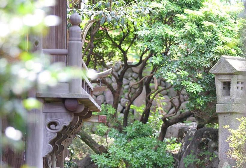 ペンション In Bloom Beppu