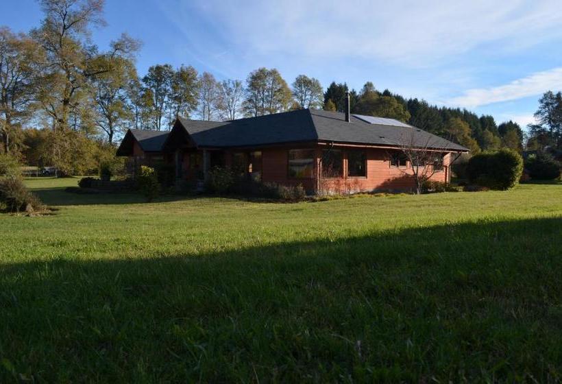 פנסיון Outrippers Pucón