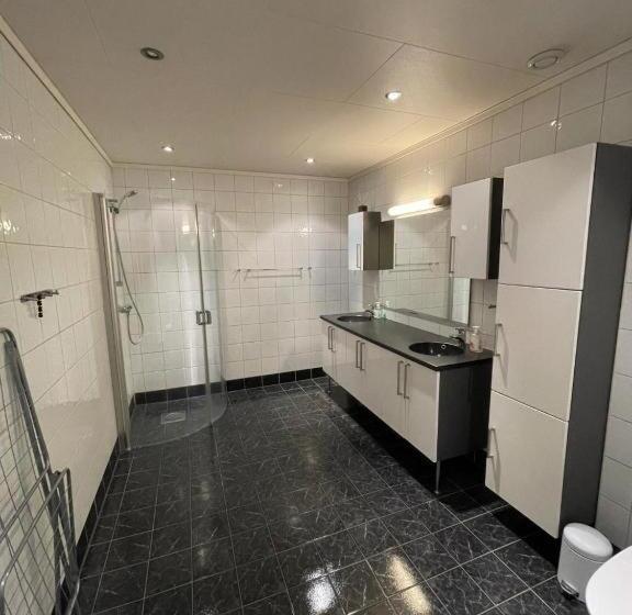 Пансион Stryn Kaffebar & Vertshus