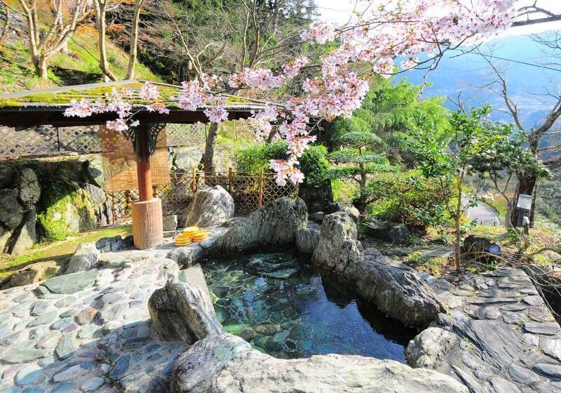 ריוקאן Kazuraya