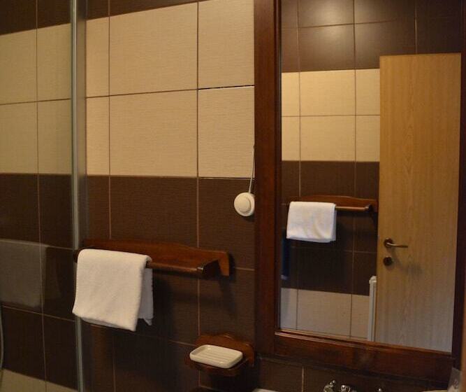 ユースホステル Cristian Inn