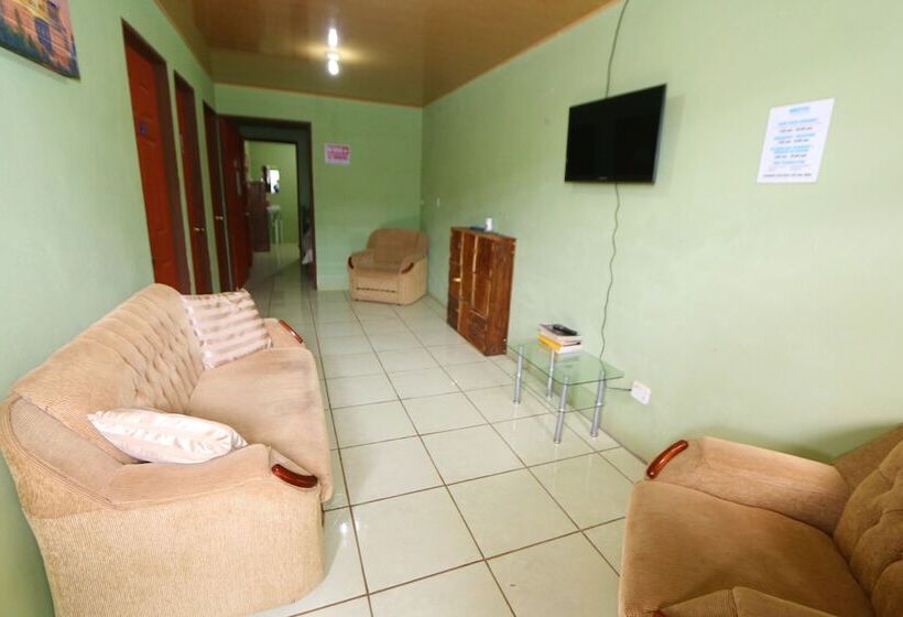 تختخواب و صبحانه Hostel Cattleya   Monteverde, Costa Rica