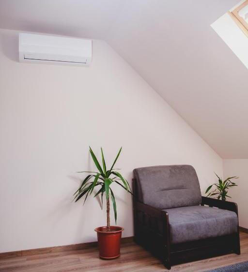 住宿加早餐  King Arthur Panzió