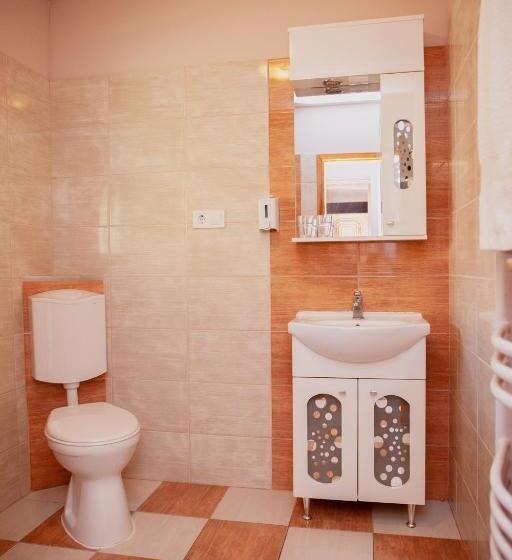 住宿加早餐  King Arthur Panzió