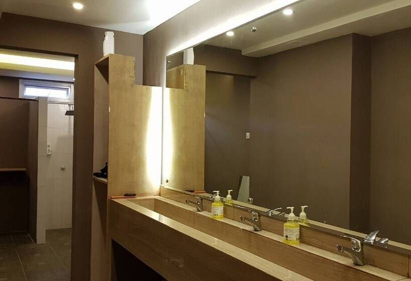 Капсульный Oтель Vk Pods Bandung   Hostel