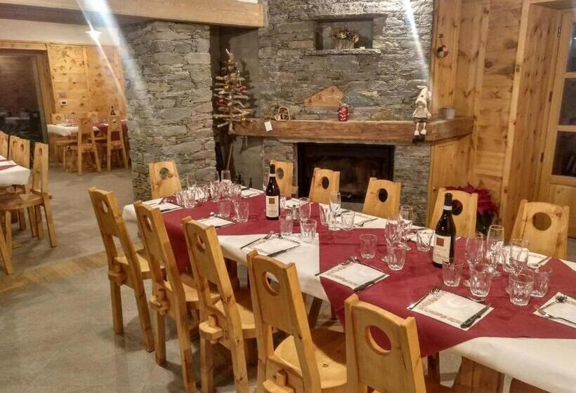 Отель Delfin Dal Pianhol