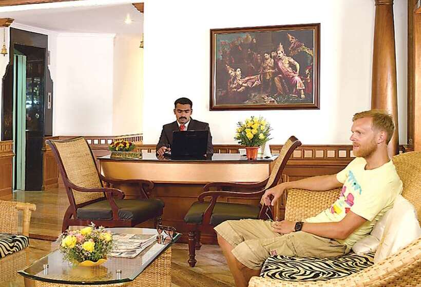 酒店 Grand Thekkady