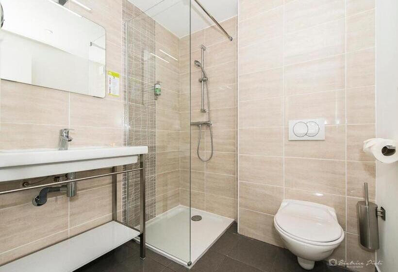 בית מלון כפרי Hôtel George Sand