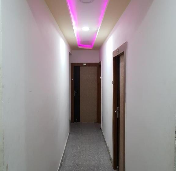 هتل Jimmy Guest House