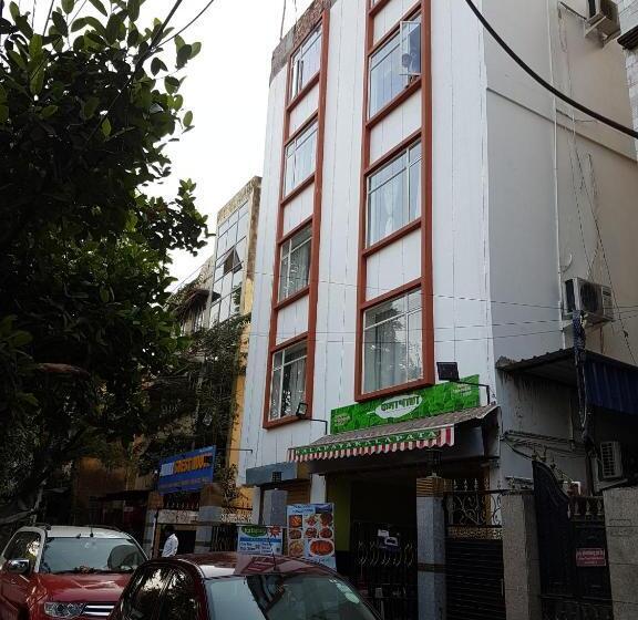 هتل Jimmy Guest House