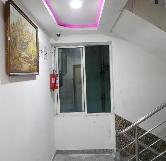 هتل Jimmy Guest House