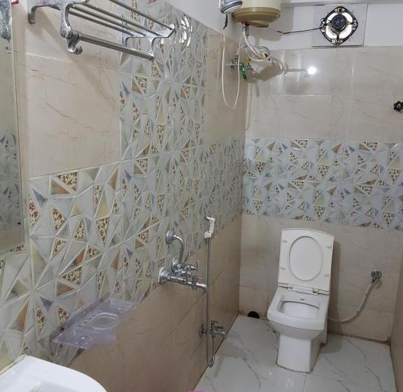 هتل Jimmy Guest House