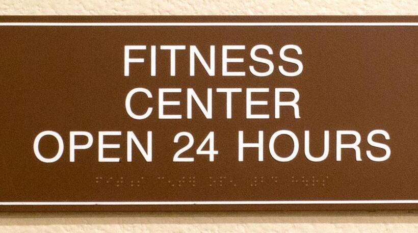 Отель Newcastle Lodge & Convention Center