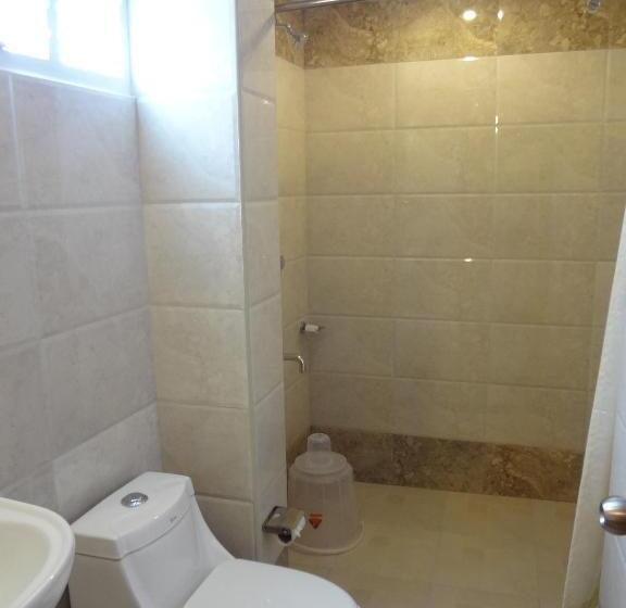 هتل Seasons Thekkady