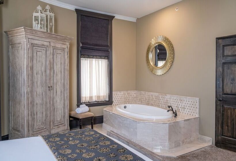 호텔 The Detroit Club