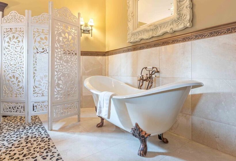 호텔 The Detroit Club