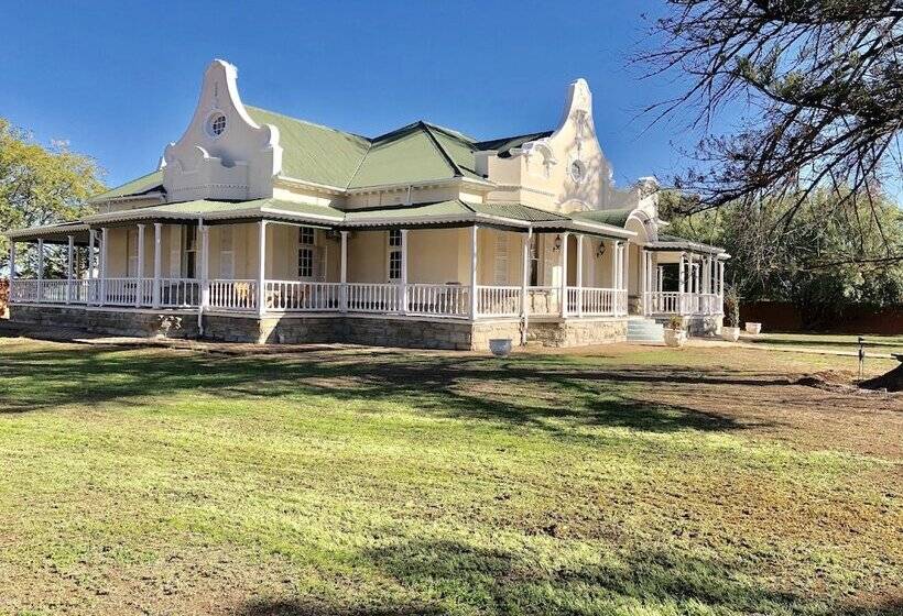 پانسیون Bakenskraal Ostrich Palace