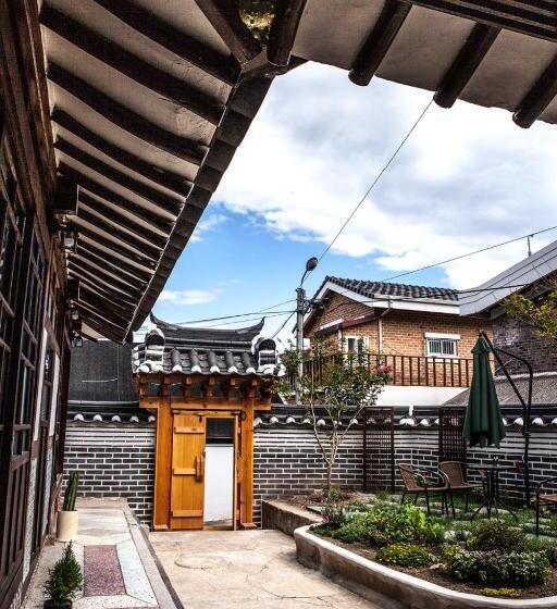 Pensão Bonghwangjae Hanok Guesthouse