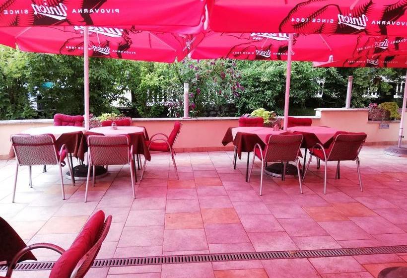 پانسیون Gostilna S Prenočišči Pav