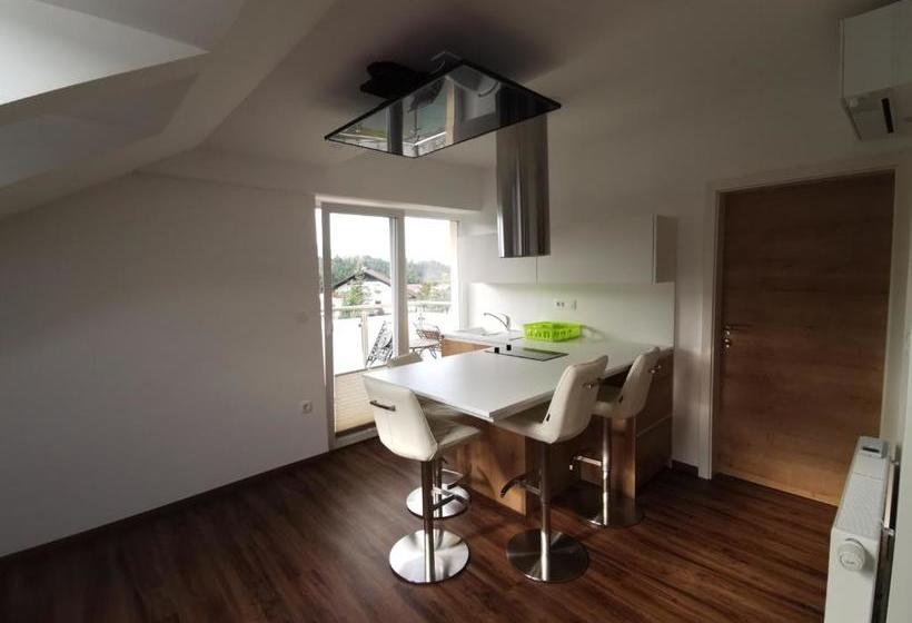 پانسیون Gostilna S Prenočišči Pav