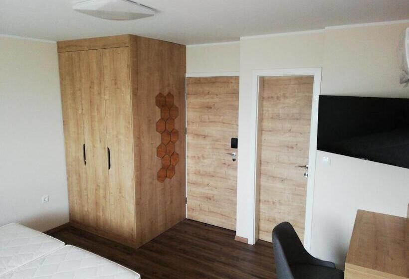 پانسیون Gostilna S Prenočišči Pav