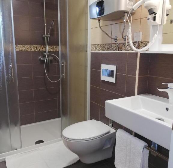 پانسیون Gostilna S Prenočišči Pav