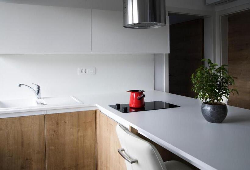 پانسیون Gostilna S Prenočišči Pav