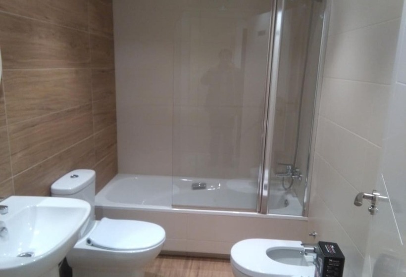 پانسیون Hostal Consejo De Aranda