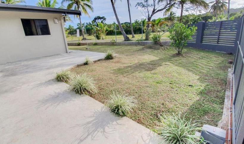 پانسیون Island Villas Pacific Harbour