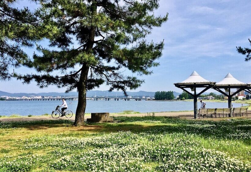 פנסיון Koke Musu Inn