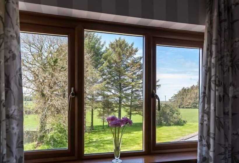 بنسيون Langdon Farm Guest House