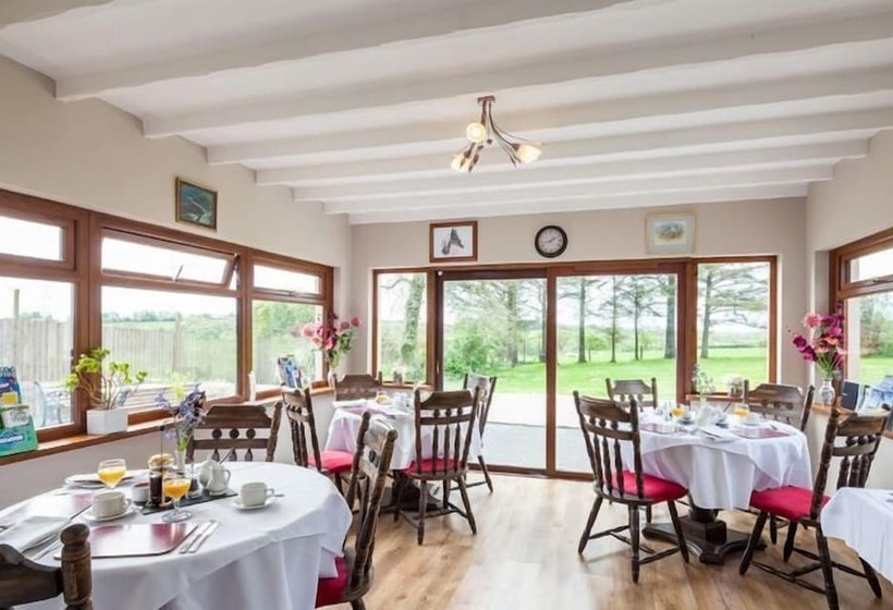 بنسيون Langdon Farm Guest House