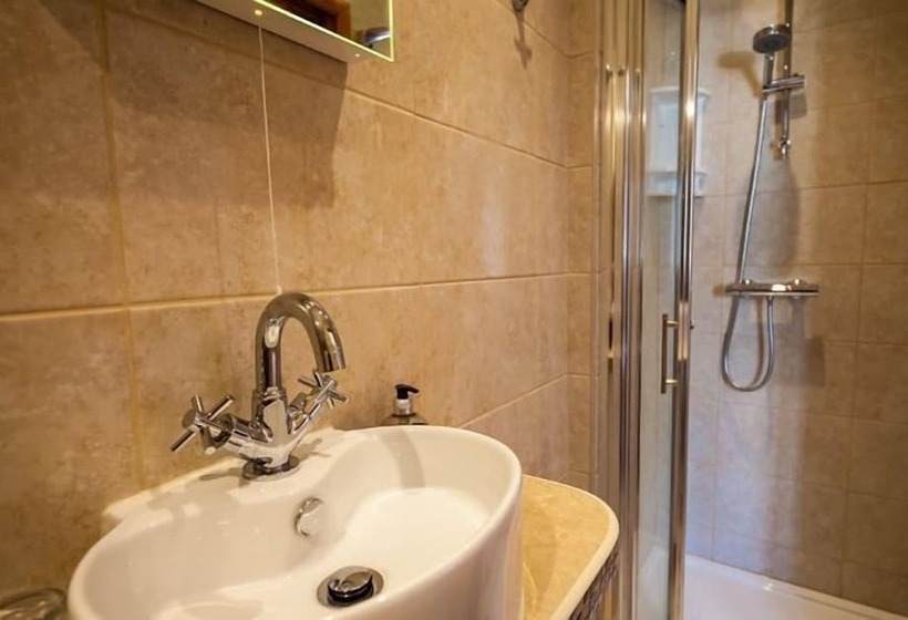 بنسيون Langdon Farm Guest House